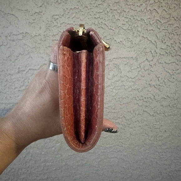 Miu Miu Pink Croc-Embossed Wallet - Picture 3 of 12